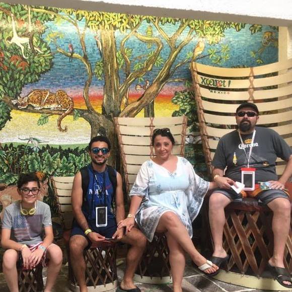 Meet your Posher, Vincent - Picture 1 of 1